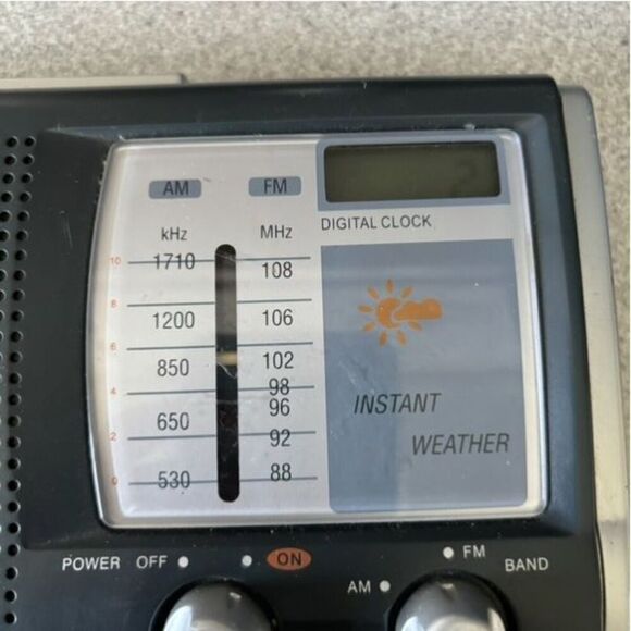Emerson AM/FM Weather Band Radio Model RP6251 - Picture 2 of 9